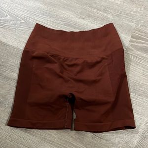 Alphalete shorts size small